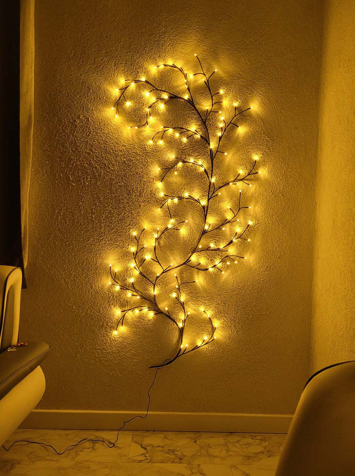 Elvarázsolt Falfüzér Lámpa